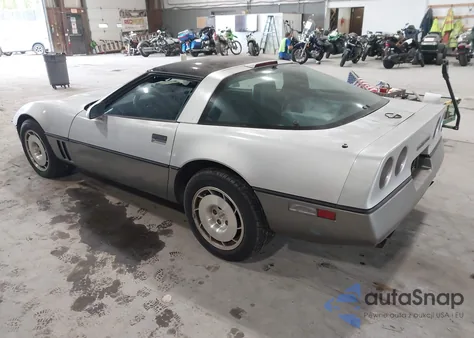 1986 Chevrolet Corvette из США, поврежденный, VIN 1G1YY0781G5118295